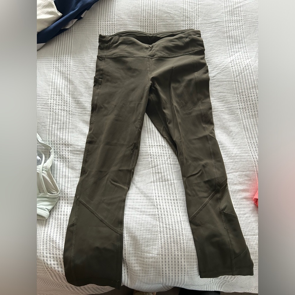Lululemon Base Rival Crop, Size 6, Dark Olive